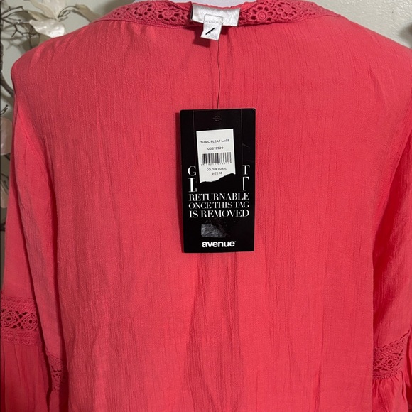 Avenue Coral Lace-Trim V-Neck Tunic - Picture 4 of 5